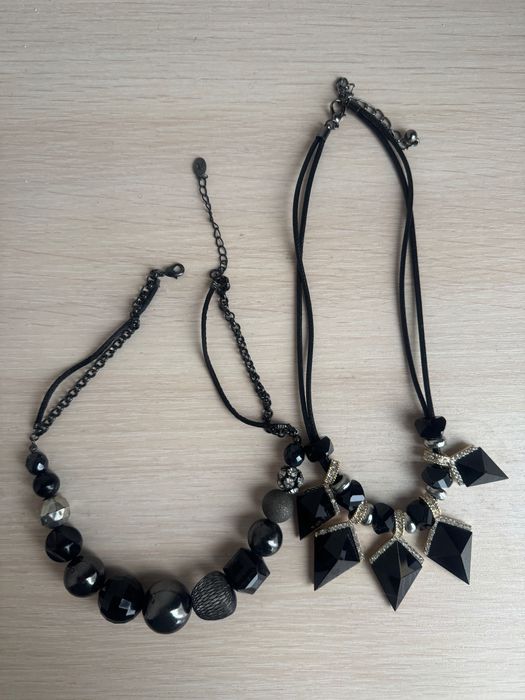 Буси. Підвіска на шию. Біжутерія