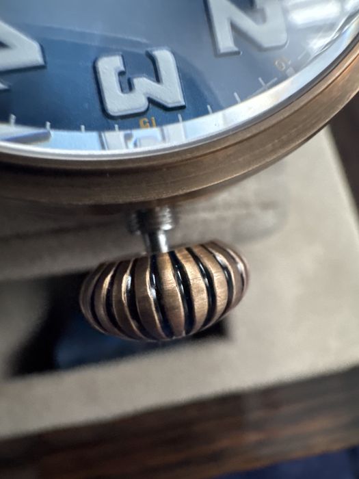 часы Zenith Pilot Type 20 Extra Special в бронзовом корпусе.