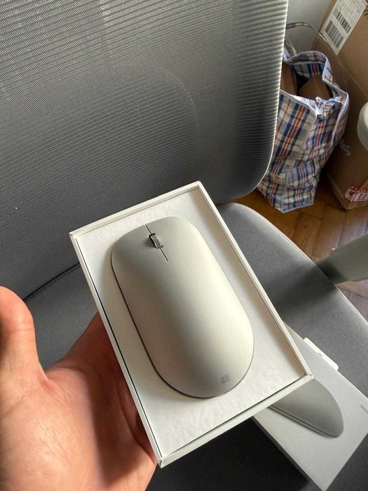 Teclado e rato Microsoft Surface - novos em caixa472547103783659524
