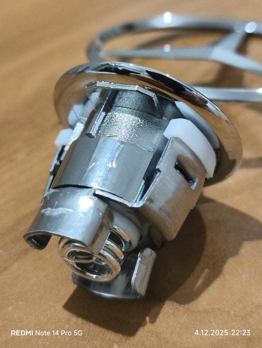 Znaczek Mercedes emblemat Mercedes celownik Mercedes