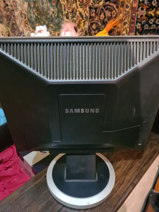 Монитор samsung GN17
