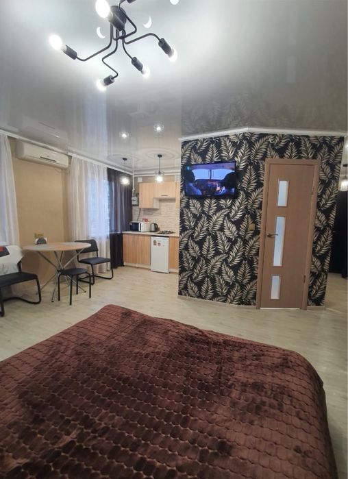 Однокомнатная на втором этаже в центре 44-го квартала