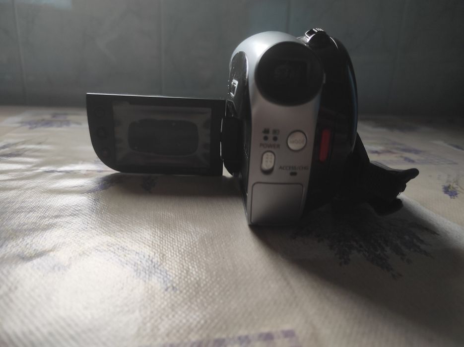 Відеокамера Samsung 	VP-DX100I/NWT