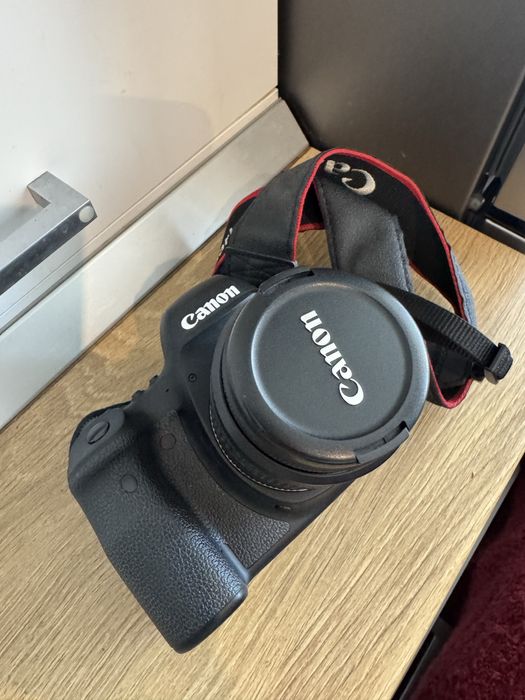 Canon 6 d mark 2 у дуже гарному стані