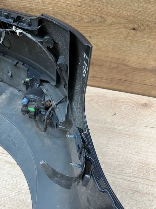 Zderzak przedni Audi A4 B7 kolor ly5k