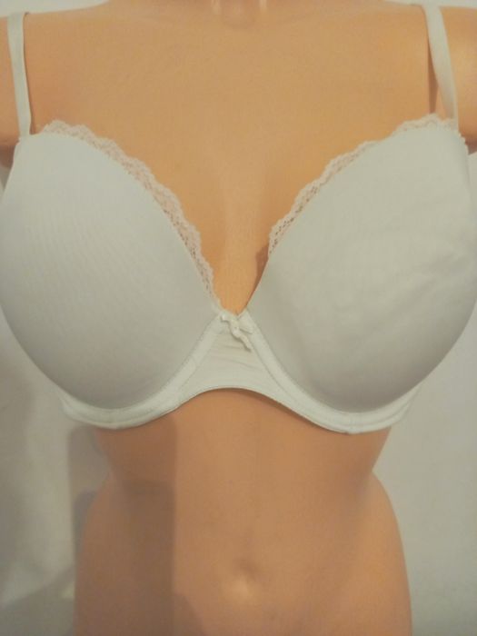 Biustonosz Gina benotti 90B