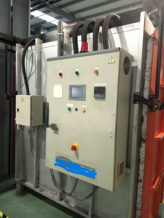 Estufa de secagem eléctrica 1,6m3  - 300ºC.