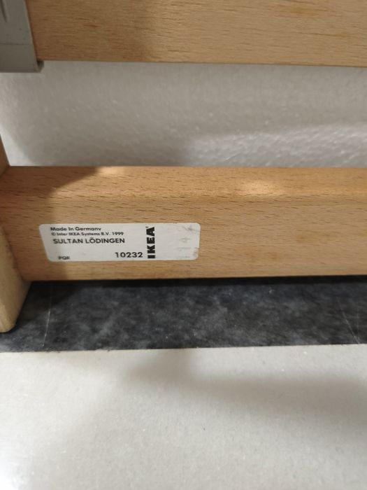 Cama de solteiro IKEA