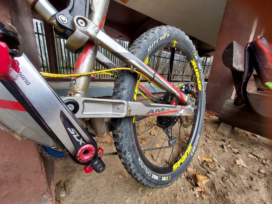 Nukeproof am 275 crossmax  hope pro 4