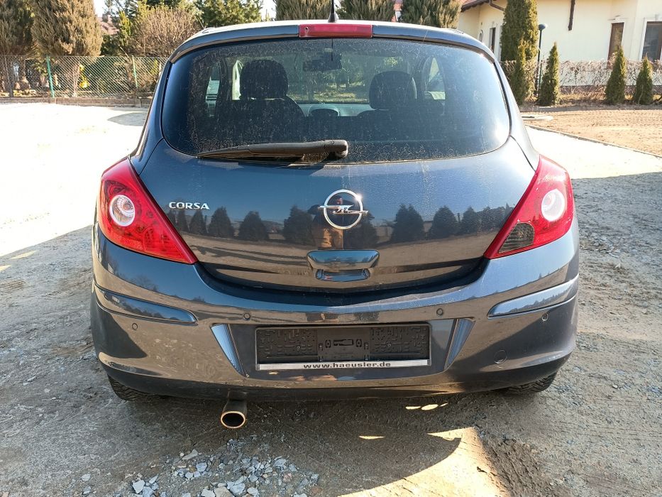Opel Corsa D 1.4 benzyna klima 2011 z Niemiec