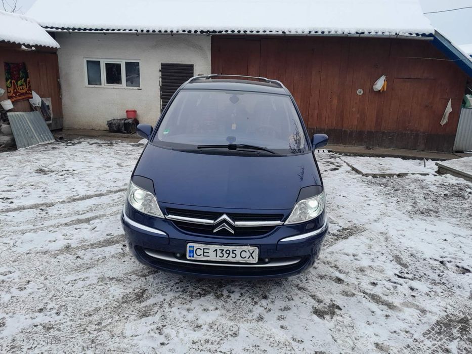 Citroen ……………..C8