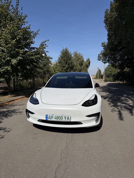 Продам Tesla 3 2021г