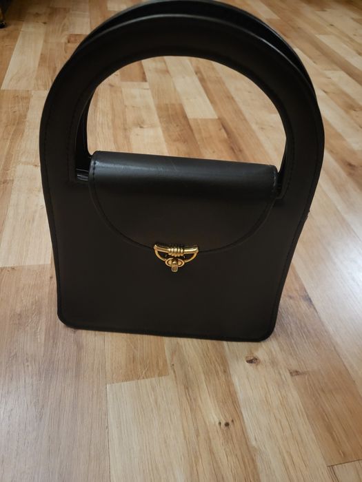 Czarna elegancka torba