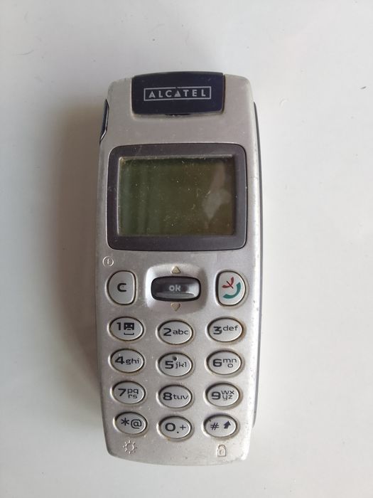 2 Telemóveis antigos Samsung e Alcatel