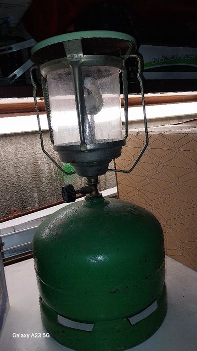 Petromax  a funcionar,  como vê  na foto