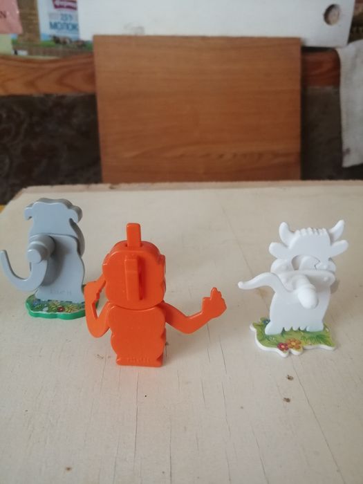 Продам коллекционные киндеры одним лотом.