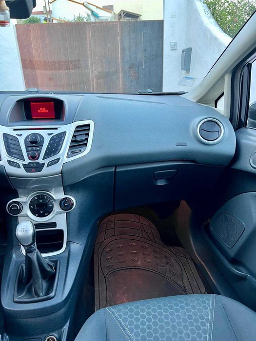 Ford Fiesta — fotografia 11