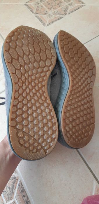 Асортимент фірмових  кросівок  р.38,39,40