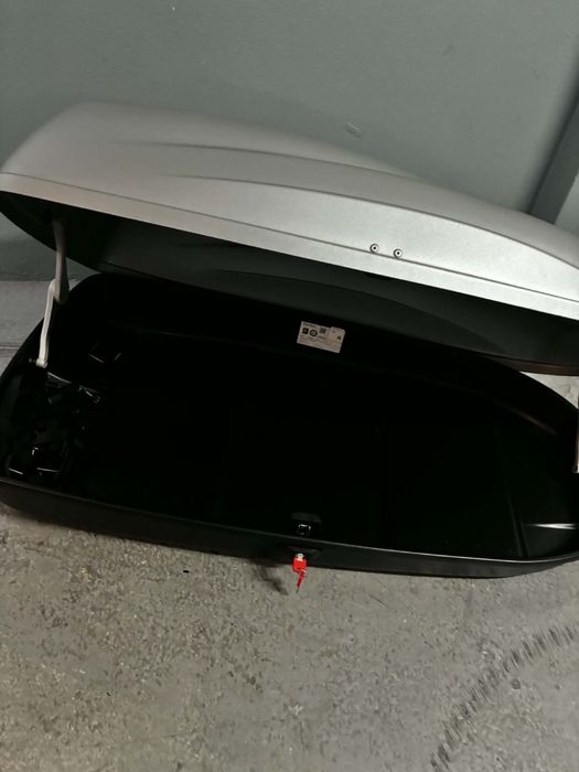 Caixa de tejadilho 240L