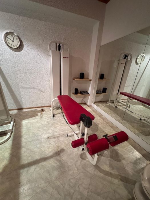 Conjunto de máquinas de musculação Kettler
