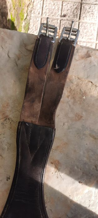 Cilha babete em cabedal