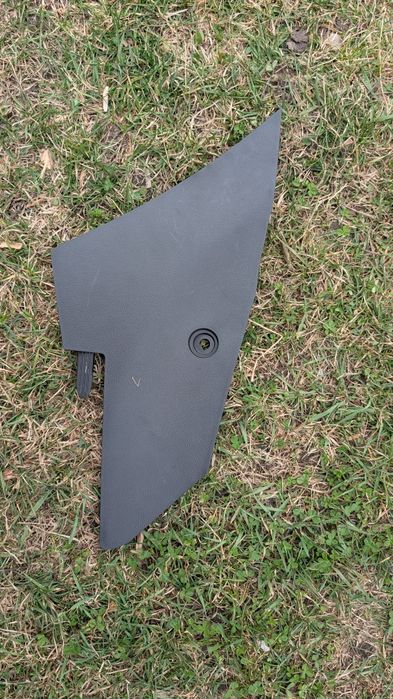 Консоль передня ліва Chevrolet trax