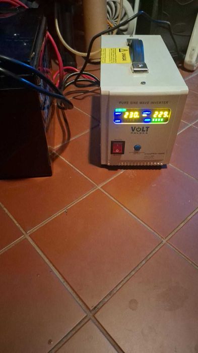 Zasilacz awaryjny (inwerter UPS): Volt Polska Sinus PRO 1000E