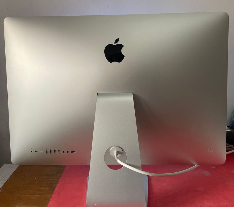 iMac 27" 5K FusionDrive 2,12TB GPU 2 giga Memoria 16 giga