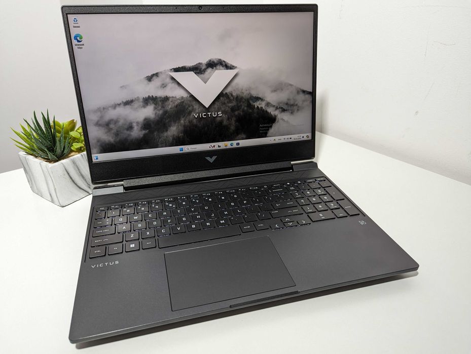 LAPTOP GAMINGOWY HP Victus 15 RTX 3050 Ti Ryzen 5 5600H 144hz