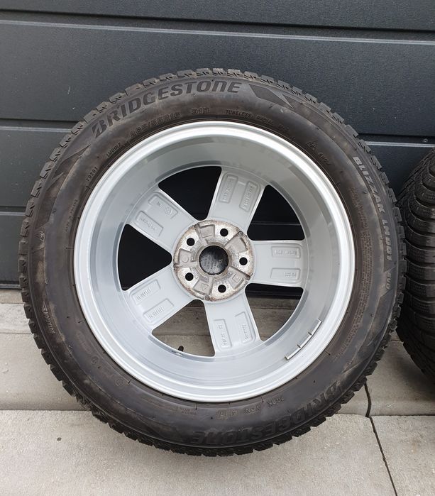 Oryginalne Alufelgi VW Audi z oponami 205 55 16