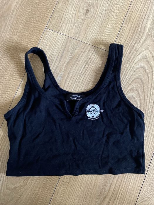 Krotki top Bershka