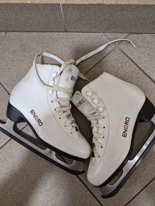 Łyżwy dziecięce figurowe nr 34