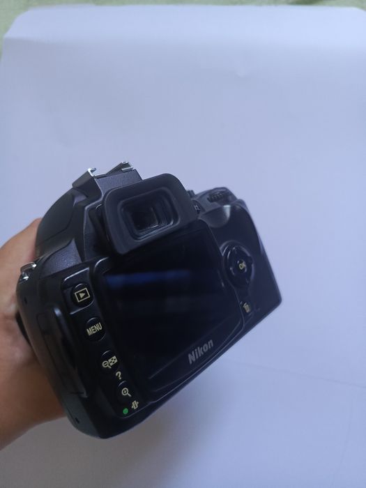 Nikon D40 z obiektywem