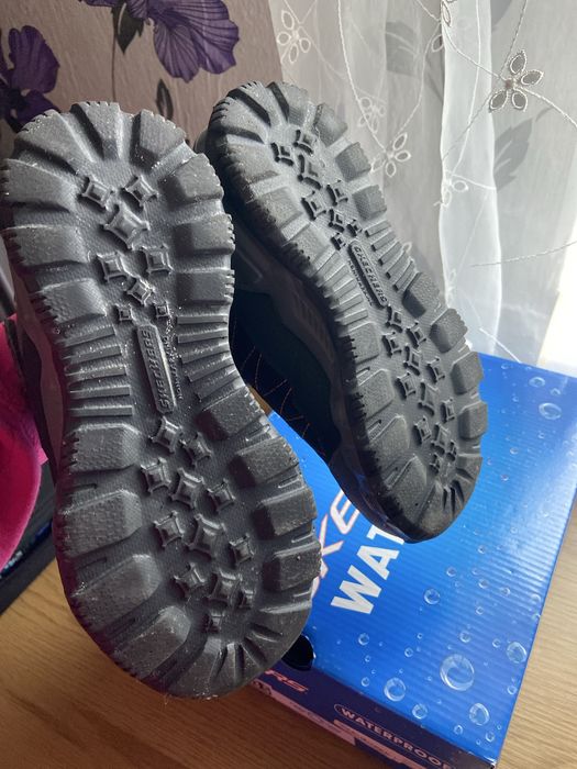 Skechers черевики