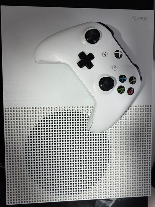 Xbox com 4 jogos