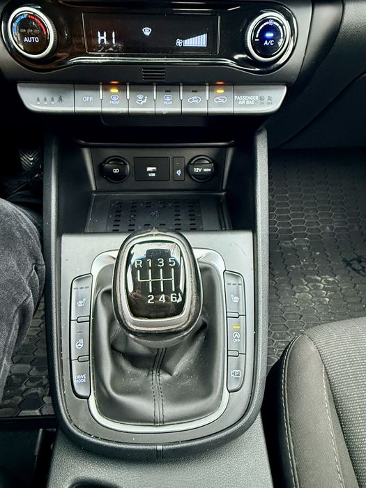 Hyundai kona 1.6 miekka hybryda/b.bogata wersja/zamiana