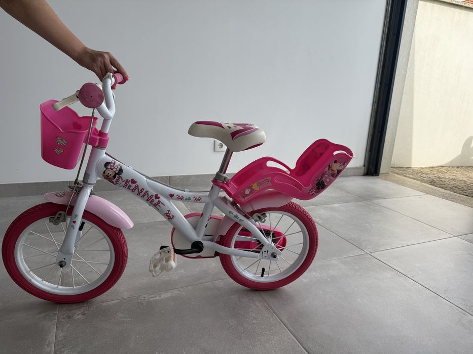 Bicicleta de menina rosa