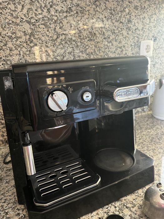 Maquina de cafe DeLonghi BCO 410.1