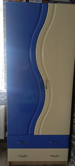 Продам Детскую стенку