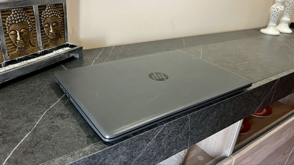 HP Probook 255 G7 Ryzen 3 3300U/8Gb RAM/SSD/Gráfica 2Gb