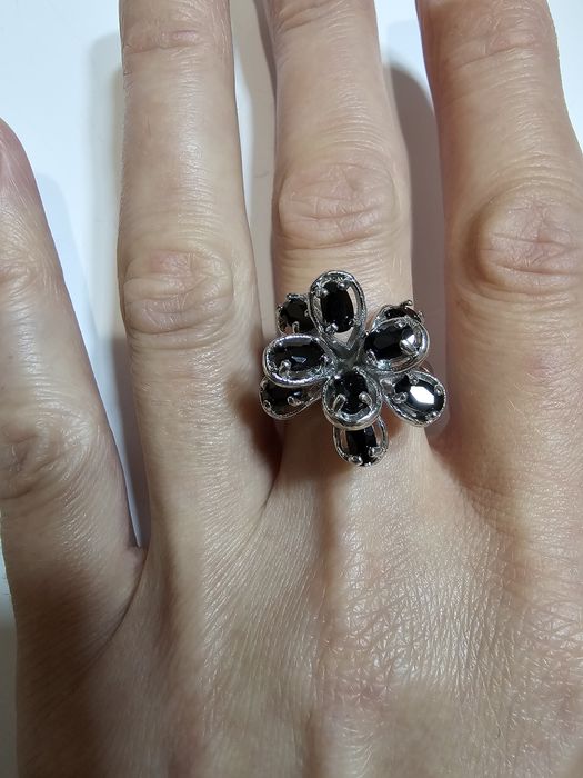 Серебряный набор серги и кольцо.