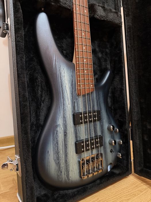 Gitara basowa Ibanez SR300E SVM