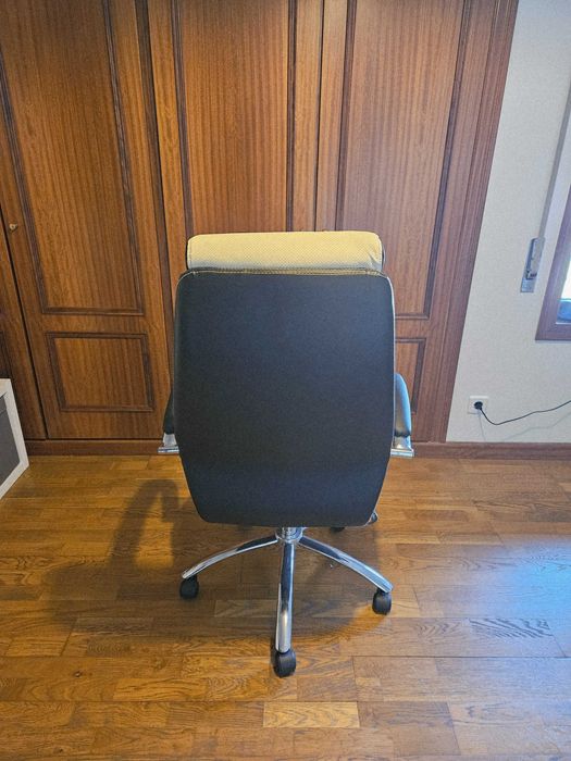 2 cadeiras de escritório