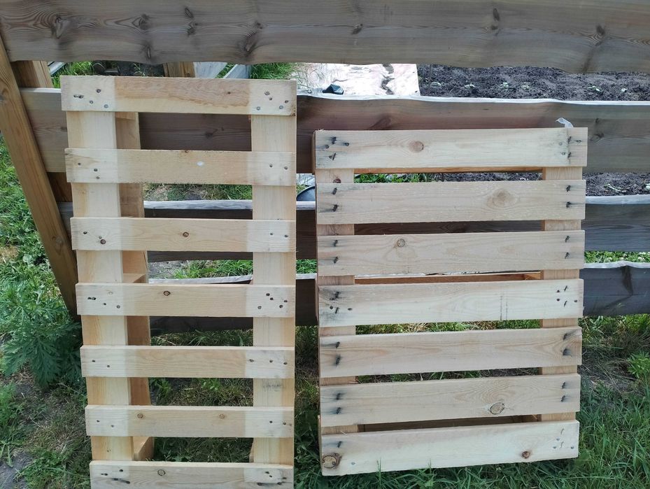 Palety drewniane nowe   52 x 100 oraz  90 x 70 cm