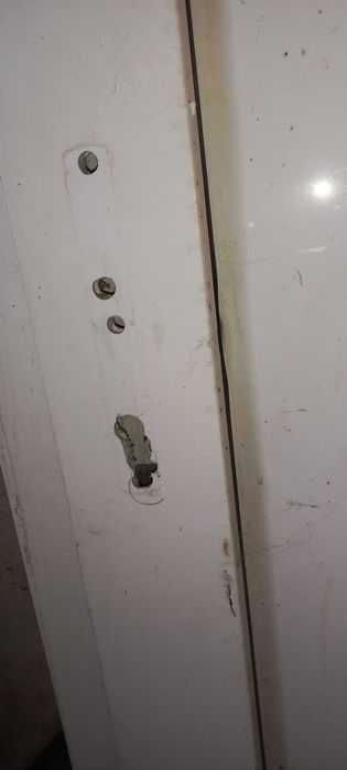 дверь металло пластиковая