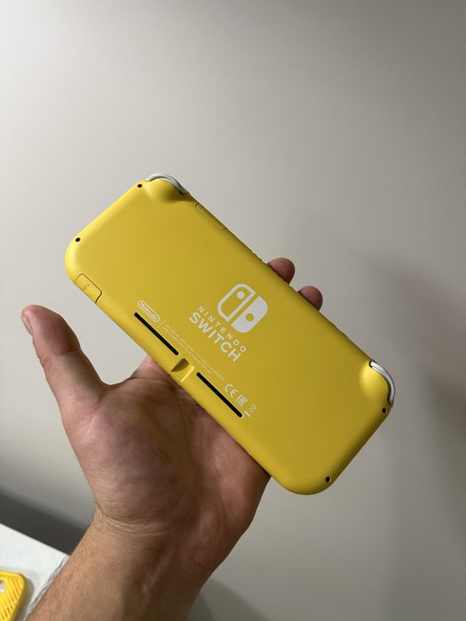 Ігрова приставка Nintendo Switch Lite 32+64gb. Ігри.