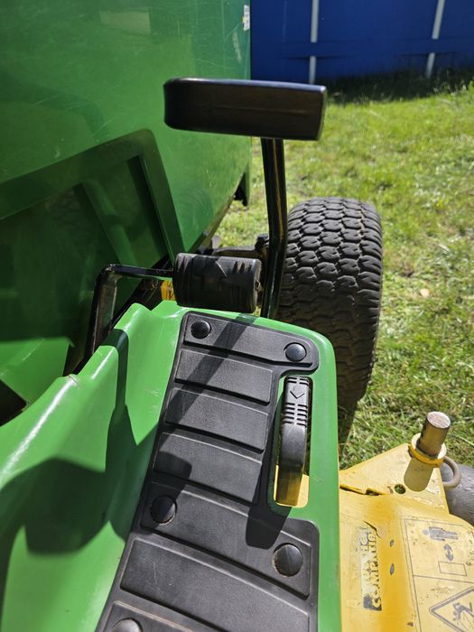 Traktorek kosiarka John Deere LX188