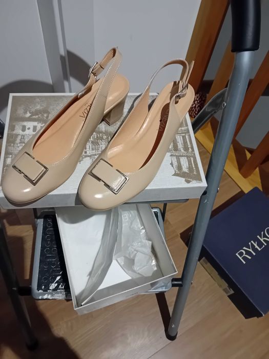 Buty VENEZIA beżowe