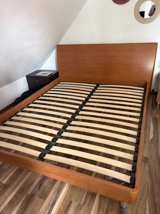 Rama łóżka, solidna, do materaca 160x200