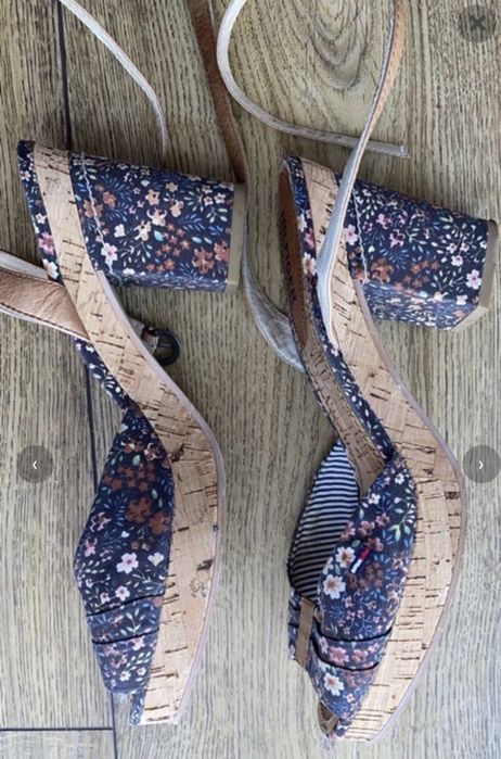 Tommy Hilfiger Denim koturny/sandały rozm. 40 przwie NOWE
